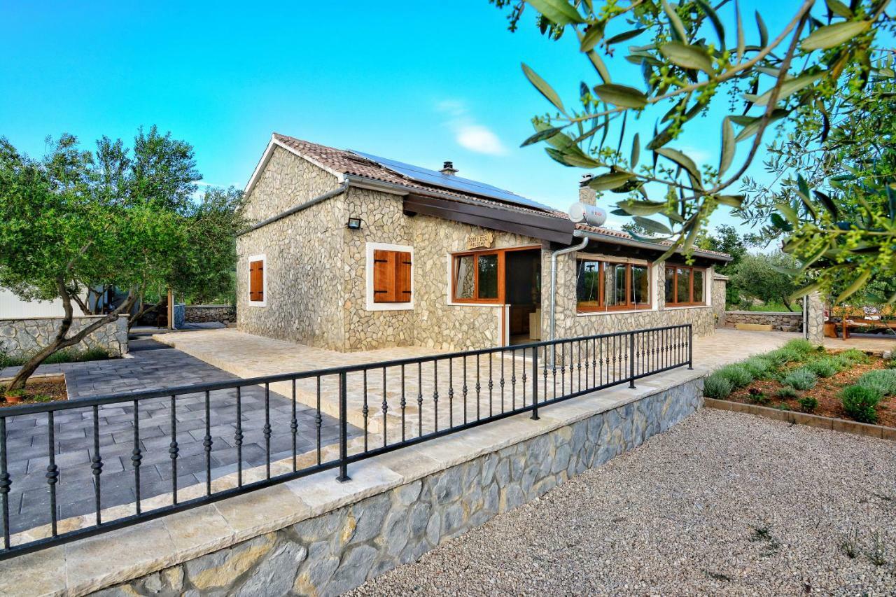 הוילה Stone House וודיצה מראה חיצוני תמונה