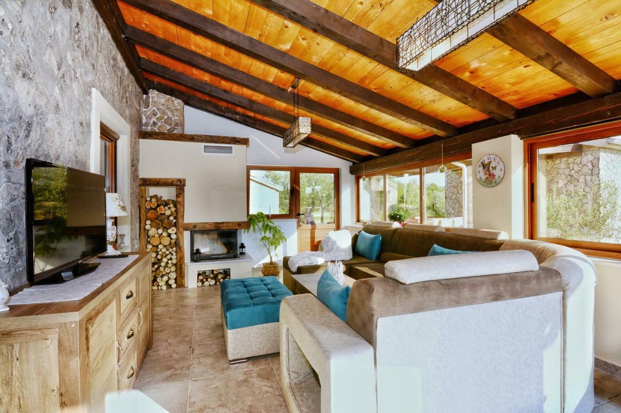 הוילה Stone House וודיצה מראה חיצוני תמונה