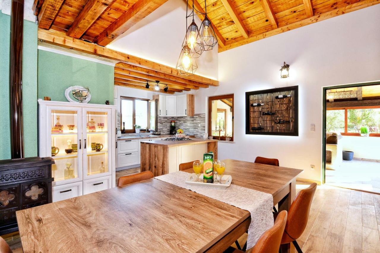 הוילה Stone House וודיצה מראה חיצוני תמונה