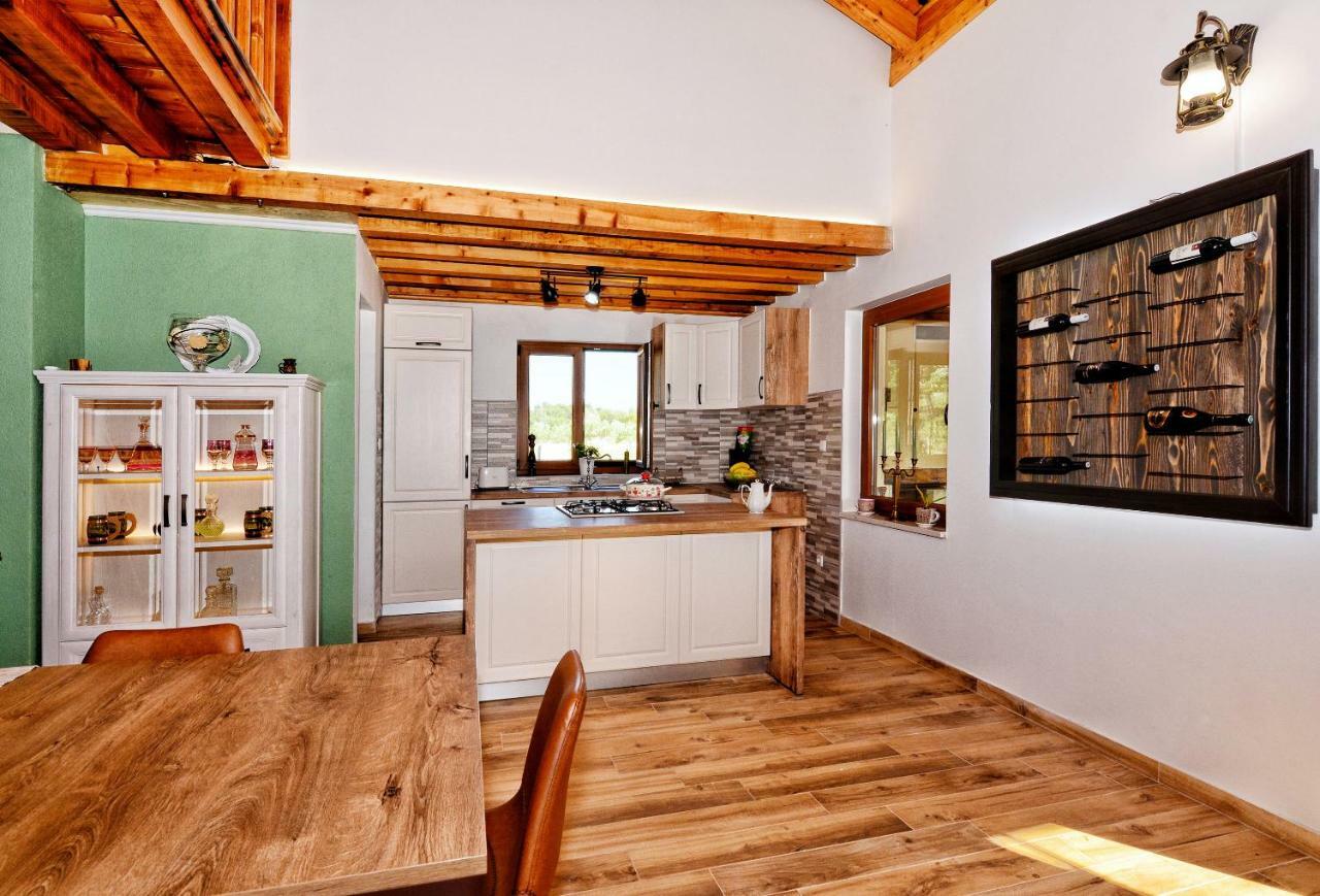 הוילה Stone House וודיצה מראה חיצוני תמונה